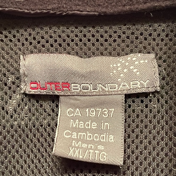 Outer Boundary vest - Picture 3 of 3
